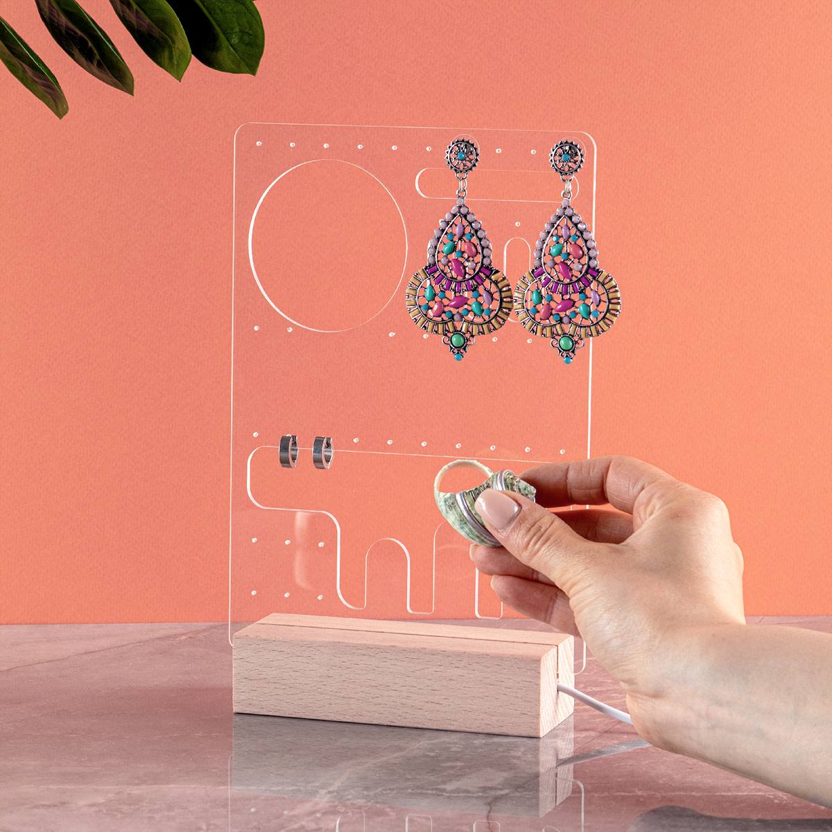 Именная подставка для украшений с подсветкой