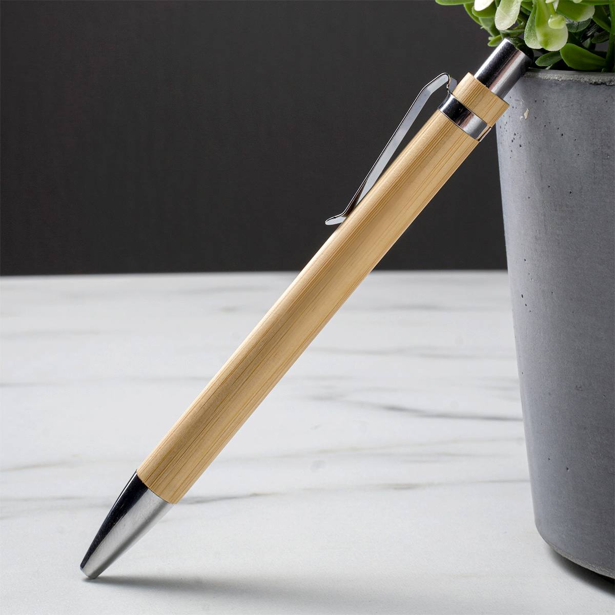 Именная бамбуковая ручка с гравировкой