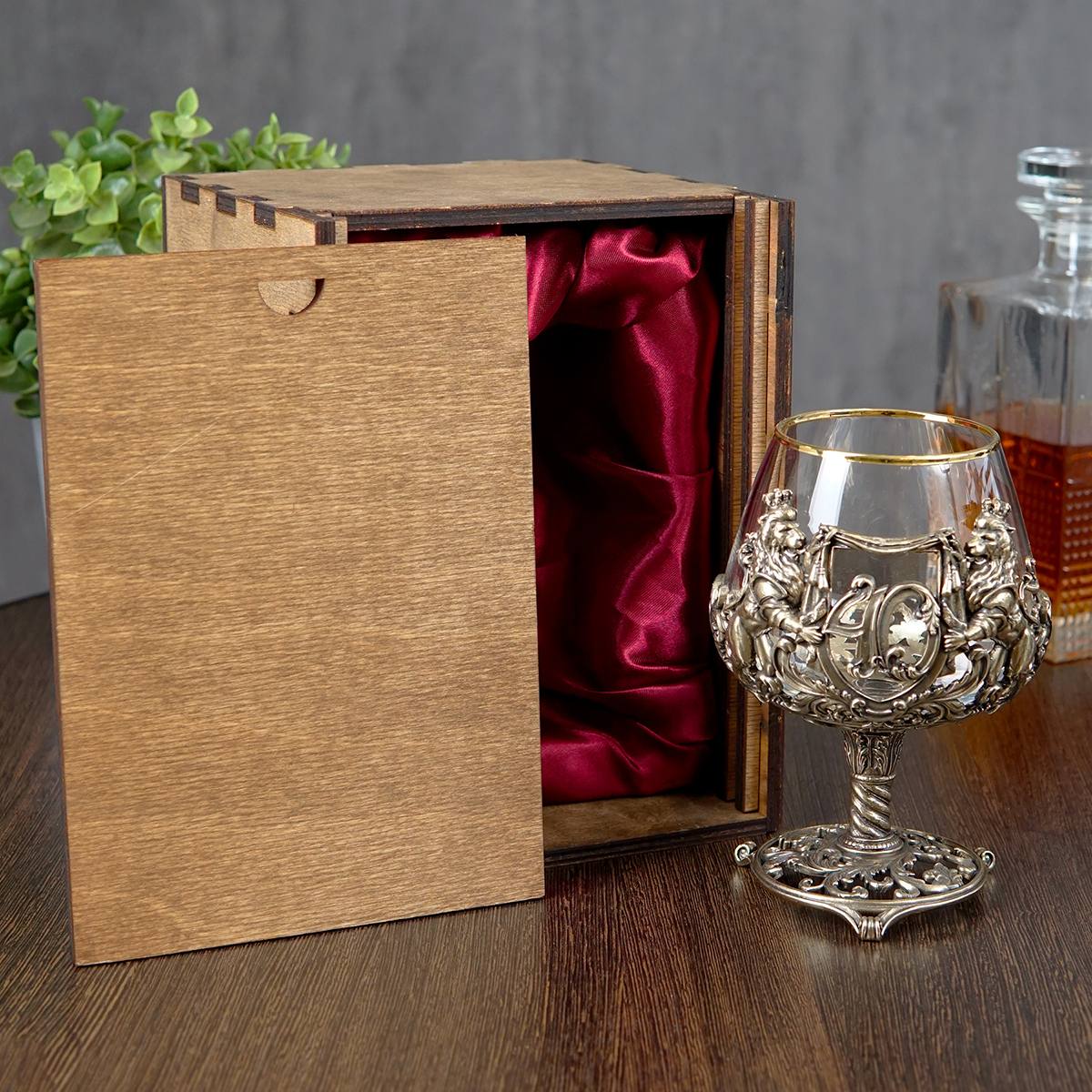 Именной бокал для коньяка Юбилейный 40 в подарочном футляре