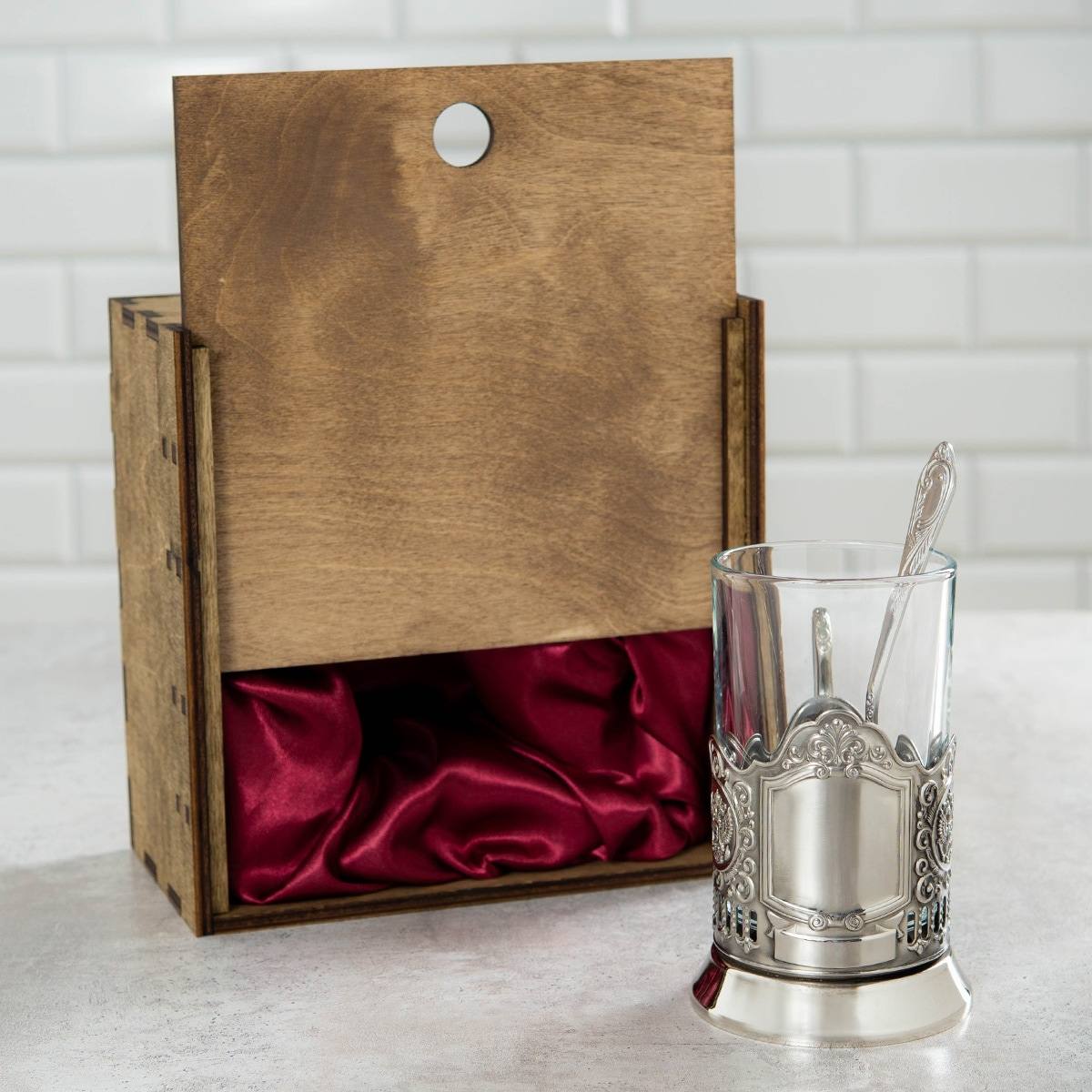 Чернёный подстаканник в футляре Глава Семьи