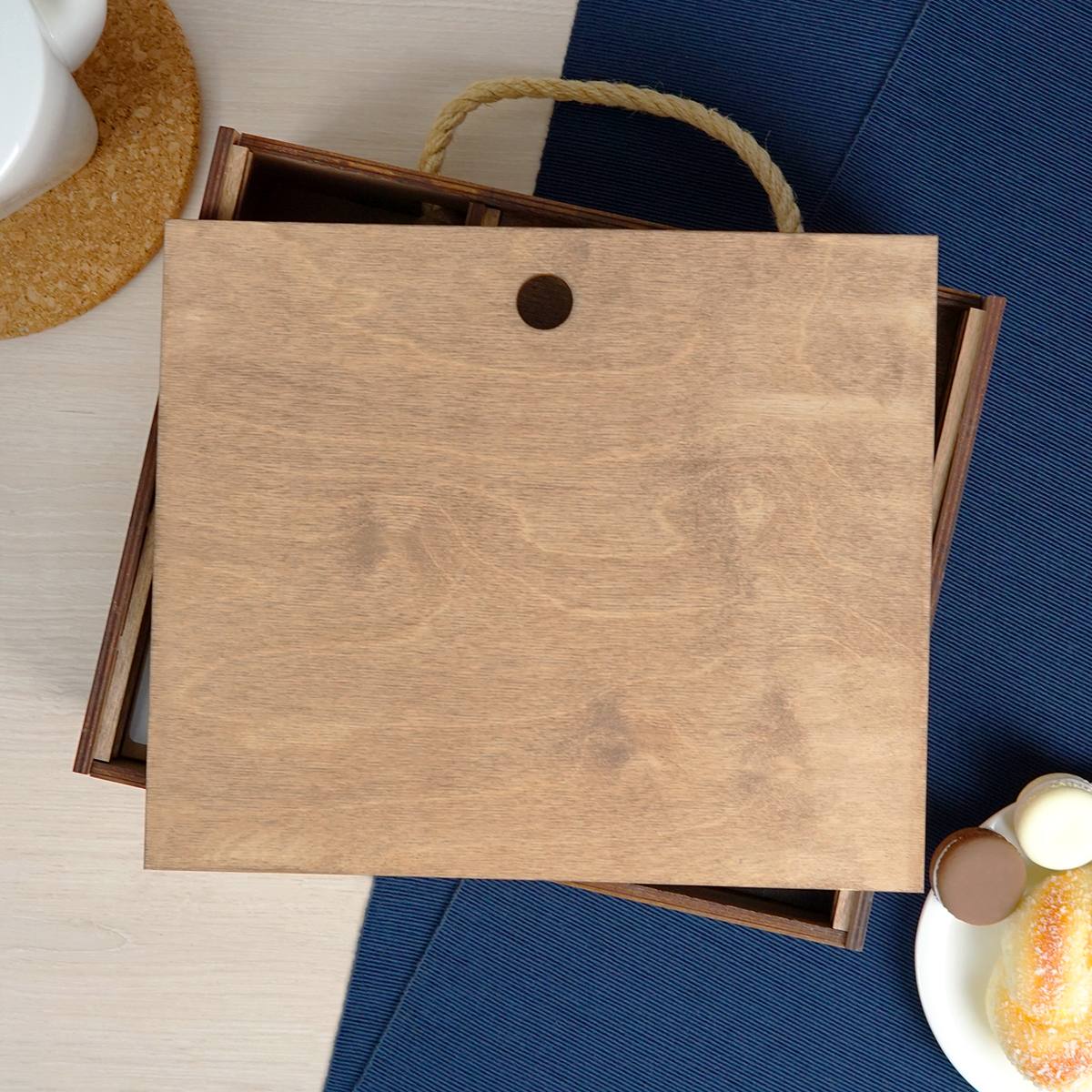 Чайный набор в деревянном футляре Лучшему Учителю начальных классов