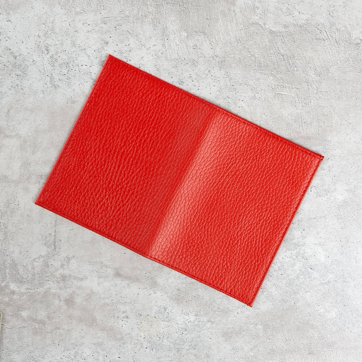 Именная обложка для паспорта Red Паспорт Королевы натуральная кожа