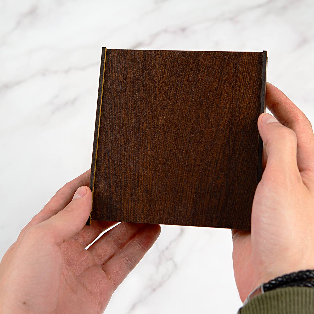 Комплект орденов в подарочном футляре с вашей гравировкой