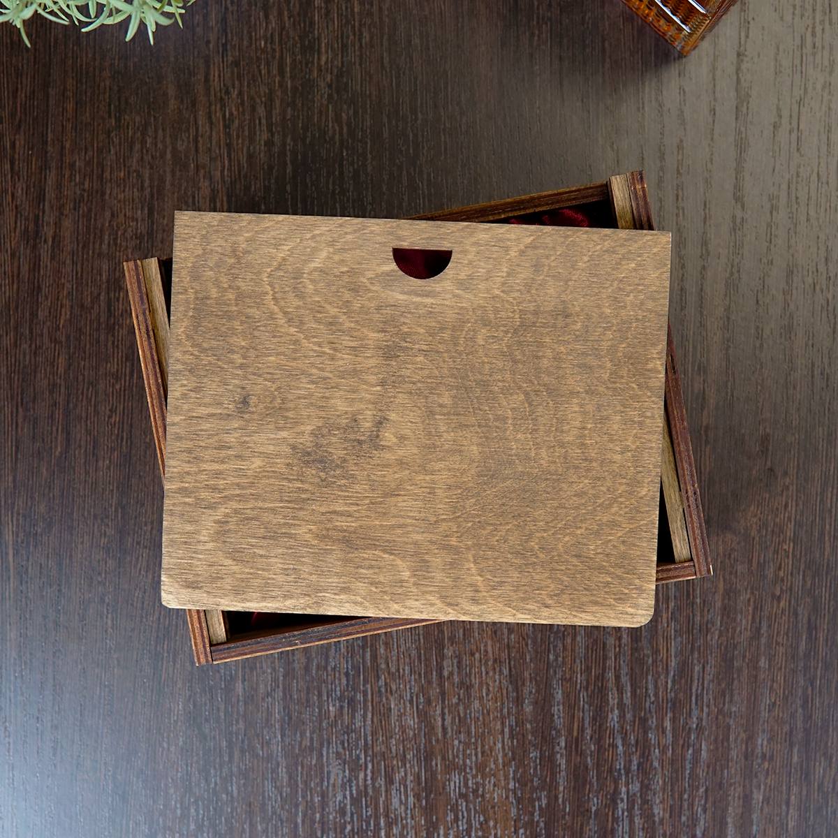 Набор из двух стопок Царь зверей с вашей гравировкой