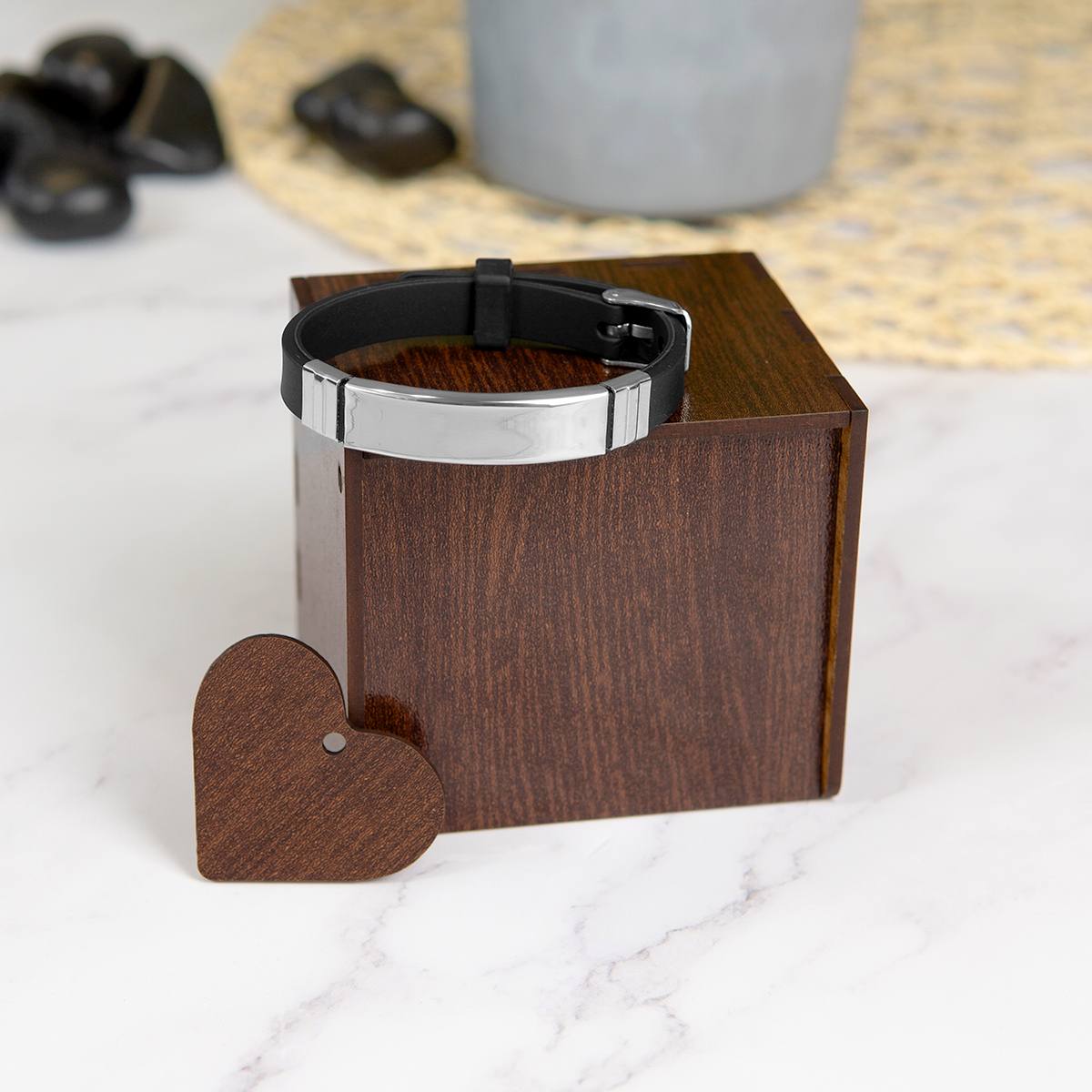 Именной силиконовый браслет Побеждай в подарочном футляре с гравировкой