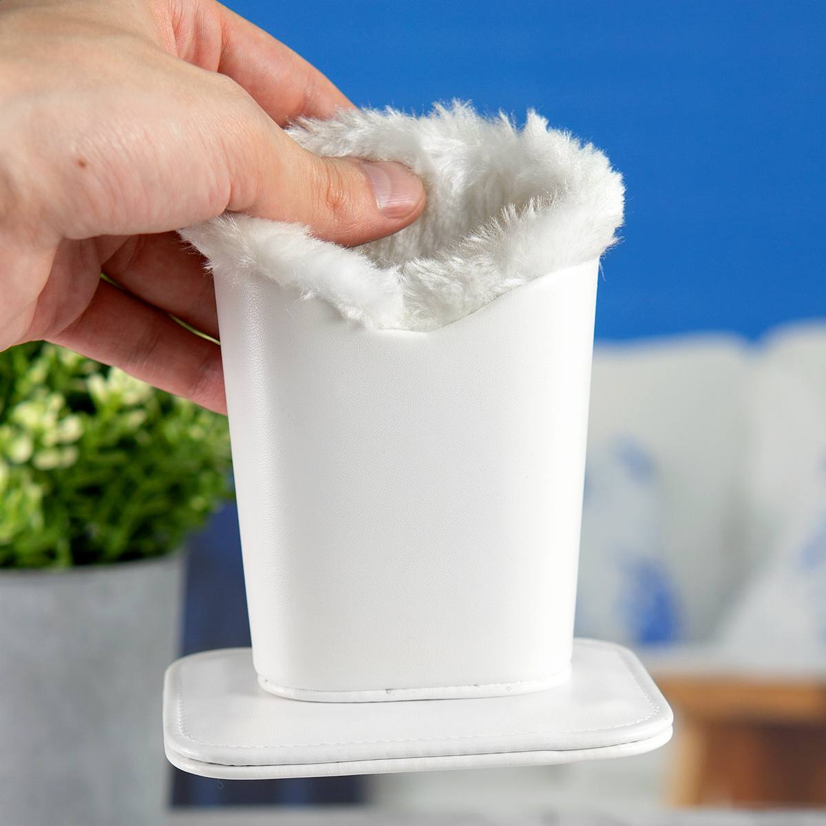 Футляр с магнитной подставкой для очков именной