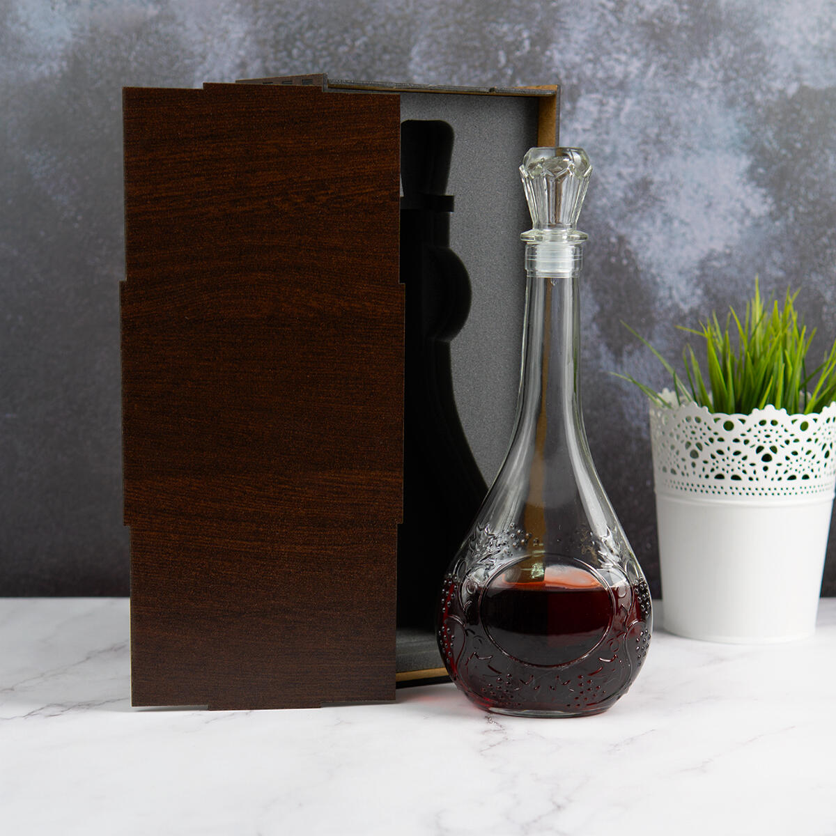 Именной штоф Коньячный в подарочном футляре С 23 февраля