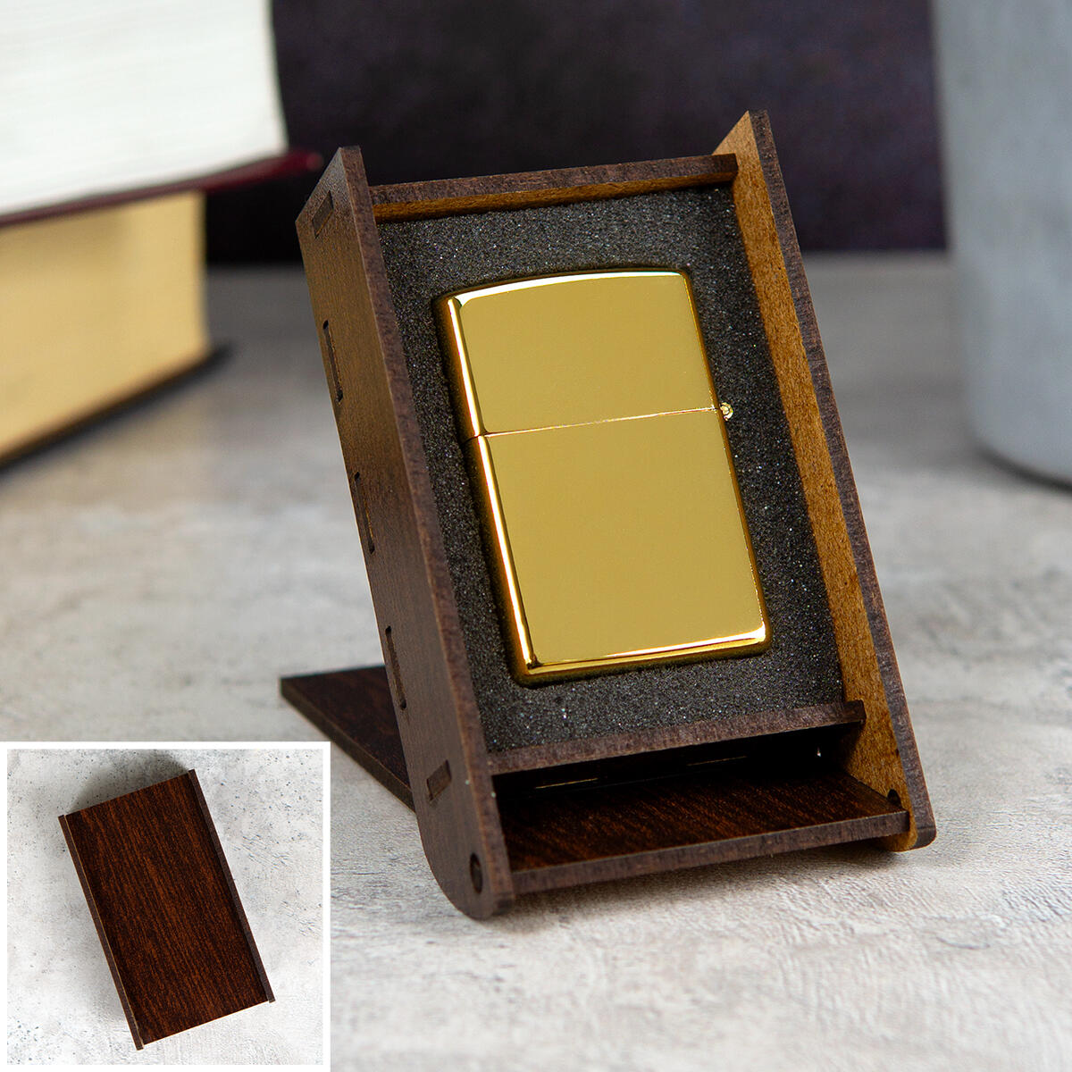 Именная зажигалка Gold в футляре-подставке