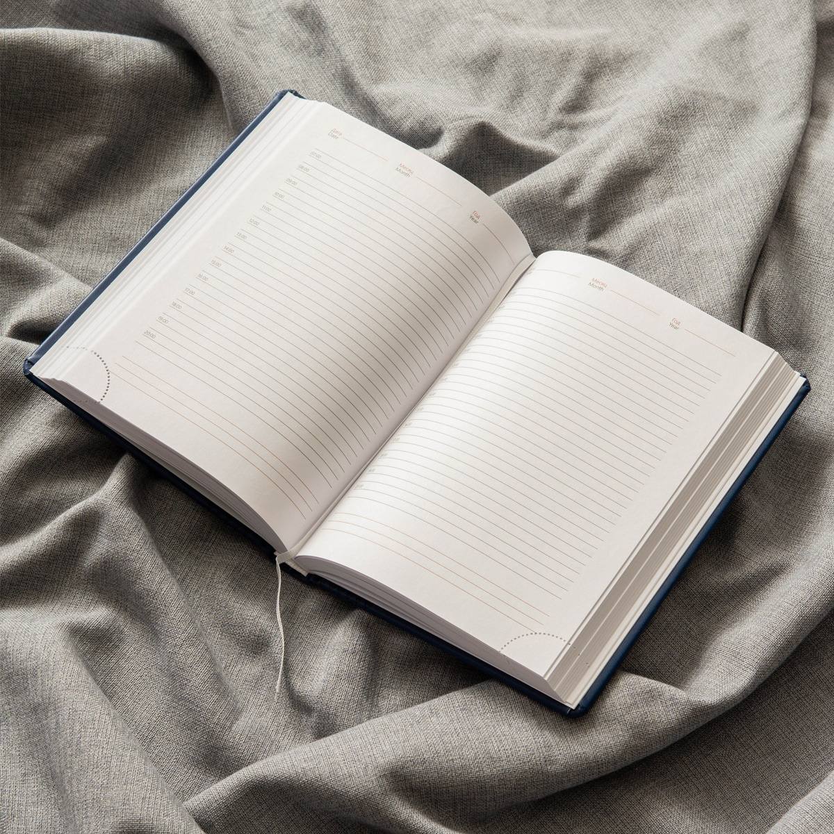 Именной ежедневник «Трудовая книжка»