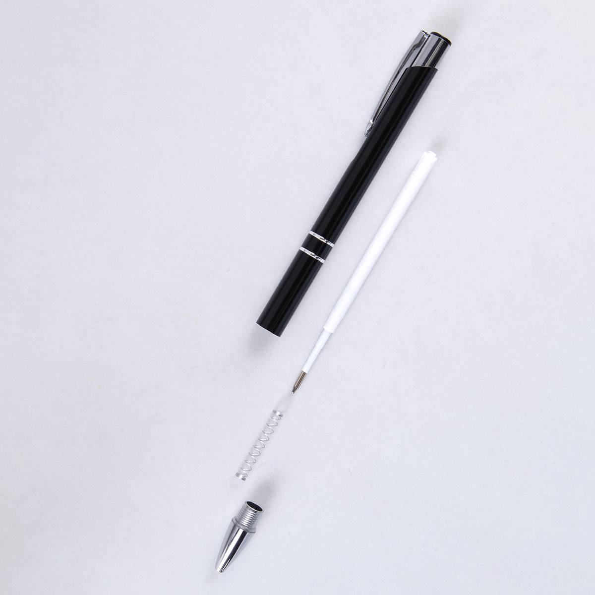 Ручка с гравировкой имени Лидер (с футляром)